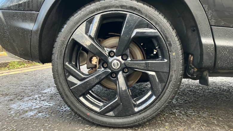 Nissan Qashqai 1.3 DiG-T Tekna 5dr Petrol Hatchback